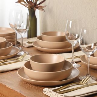Leeds Court 16-Piece Stoneware Dinnerware Set, Service for 4