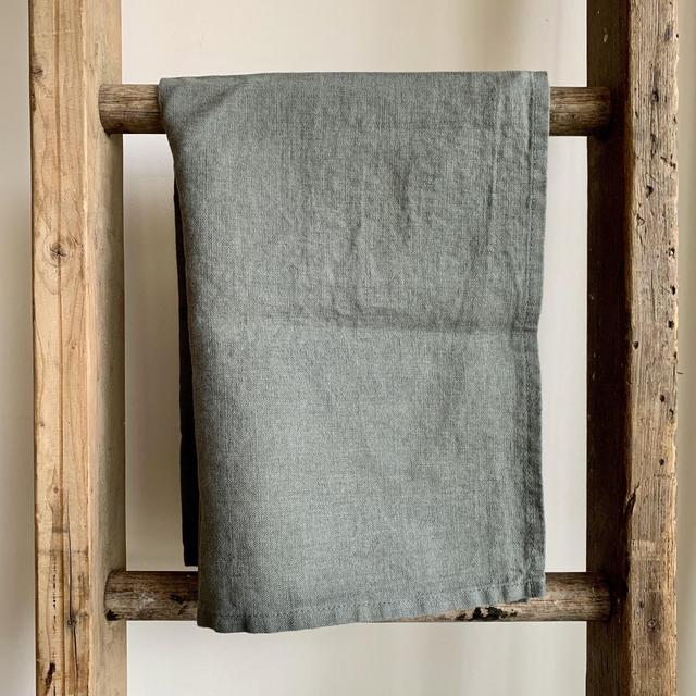 Washed Linen Tea Towel - Dark Gray/Green Vintage Retriever