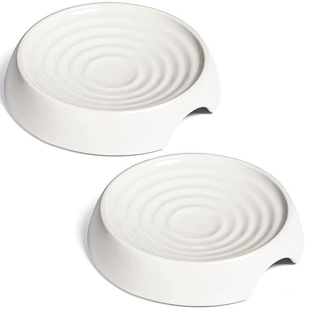 CatGuru Cat Bowls, Whisker Stress Free Cat Food Bowl, Reliefs Whisker Fatigue, Wide Cat Bowl, Non Slip Cat Food Bowls, Shallow Cat Dish, Cat Feeding & Watering Supplies (Set of 2, Ceramic, White)
