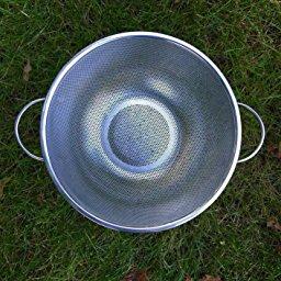 Bellemain Micro-perforated Stainless Steel 5-quart Colander-Dishwasher Safe