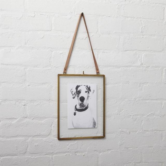 brass floating vertical 5x7 picture frame