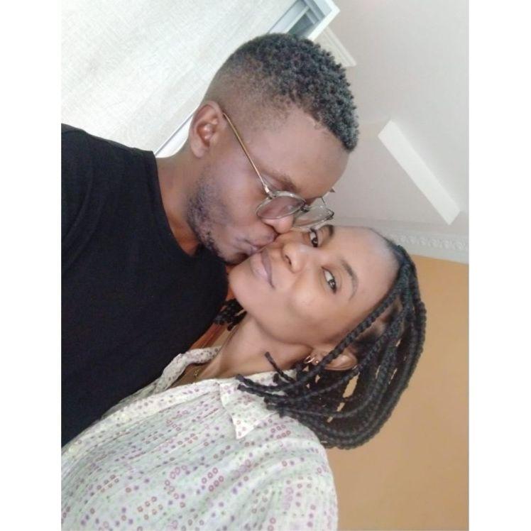 Você é a melhor parte de mim.
Você está na minha mente, no meu sorriso e nas minhas certezas!
Não te quero por um dia, um mês ou um
ano. Te quero pra vida toda.
Fica combinado assim: eu e você juntos até o fim.