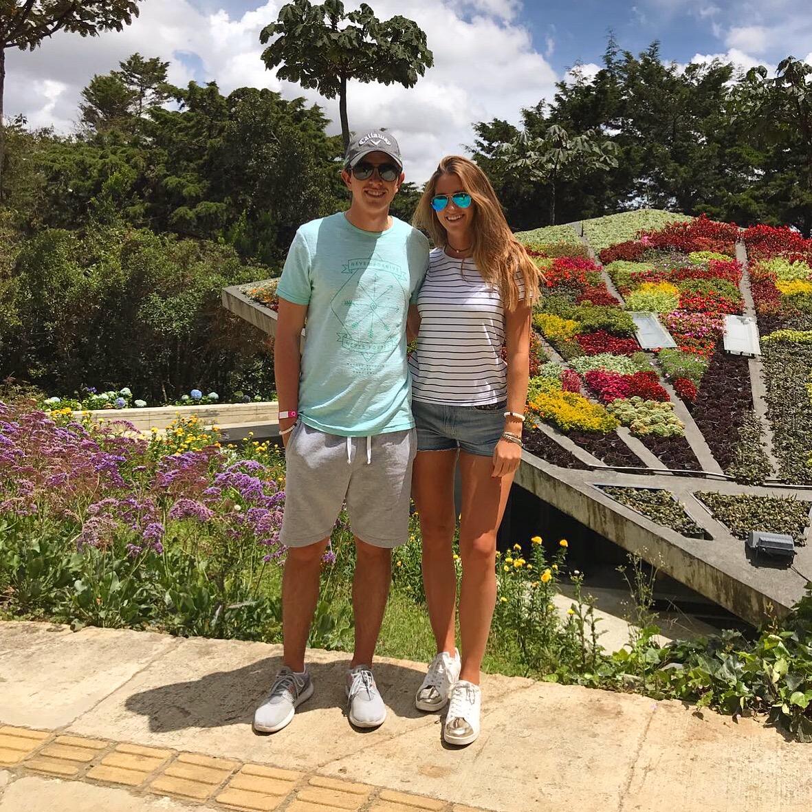 Primer viaje a Medellin juntos. First trip to Medellin together