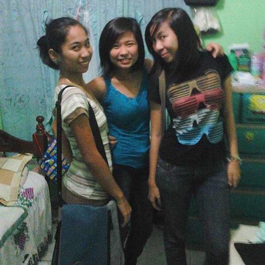 High school bestfriends turned bridesmaids.