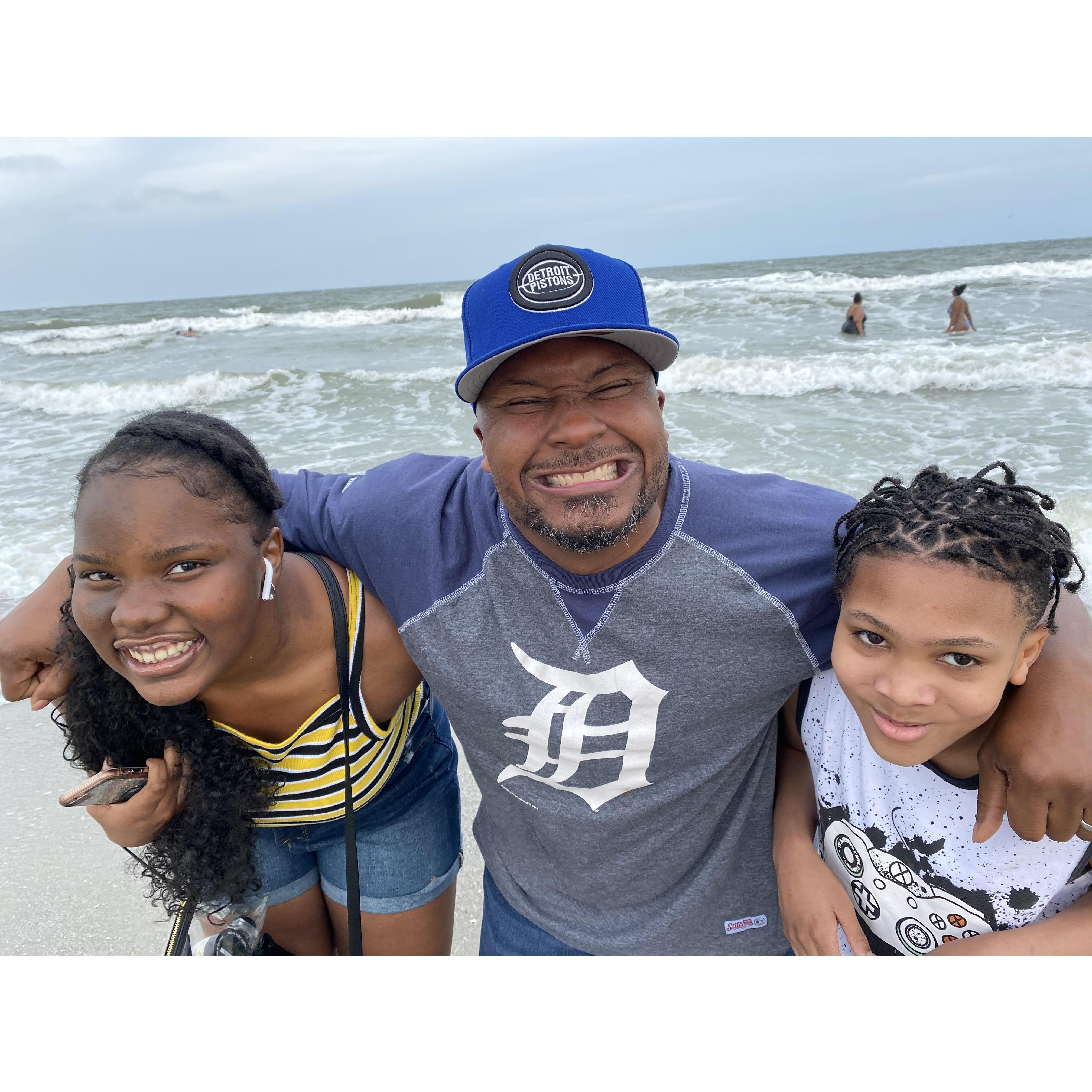 Keith and his broke best-friend's lol