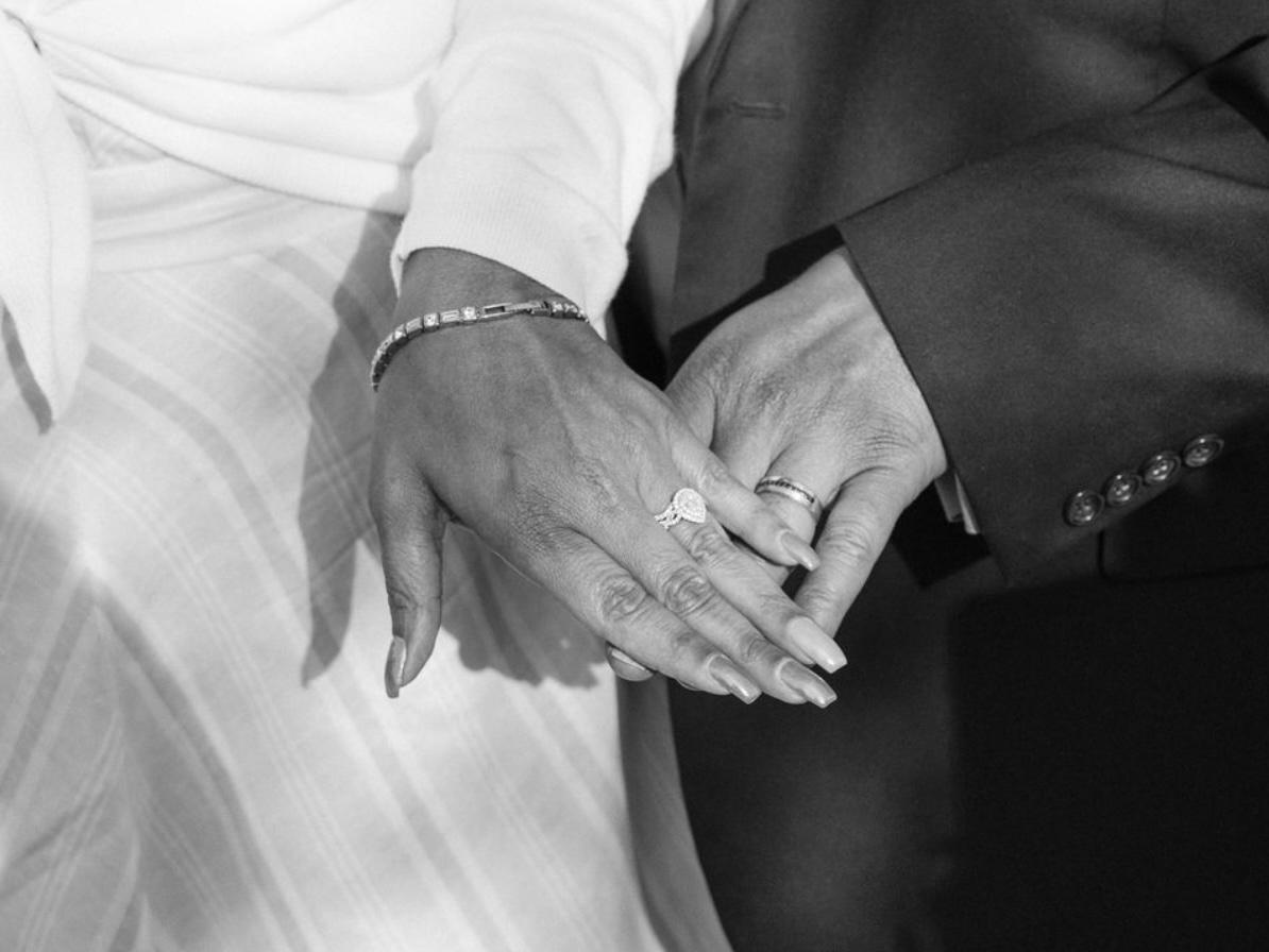 The Wedding Website of Deanda Lewis and Brealend Gibson