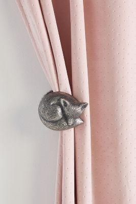 Sleeping Fox Tieback