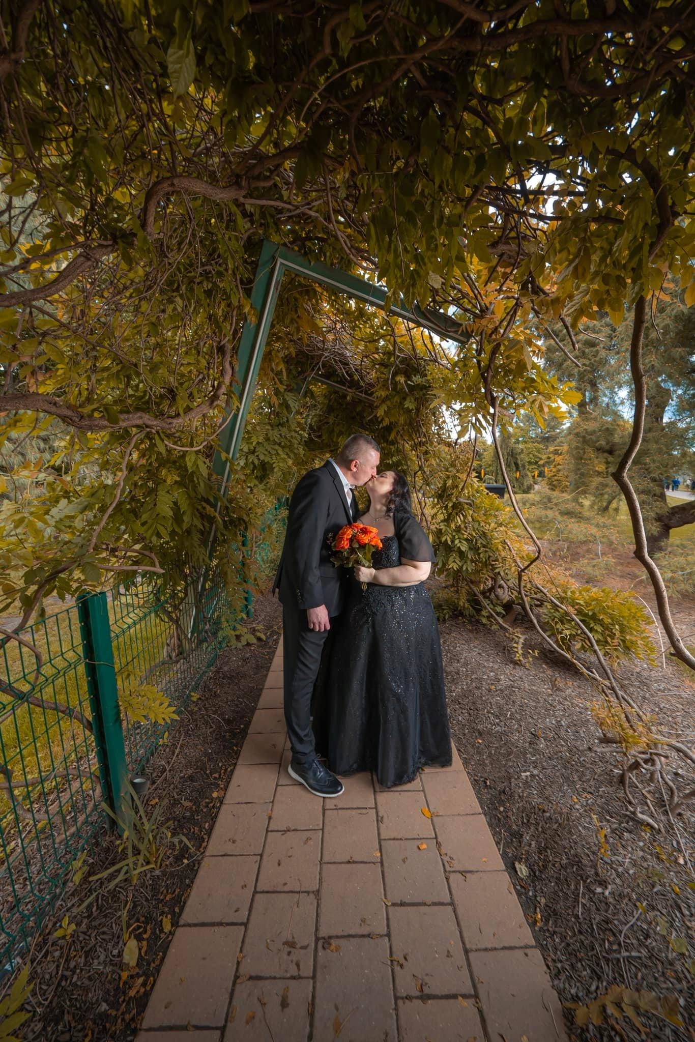 The Wedding Website of Britney Foerst and Justin Foushee