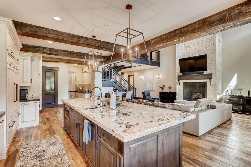 The Wedding Website of Haile Kilhoffer and Jordan Elizondo