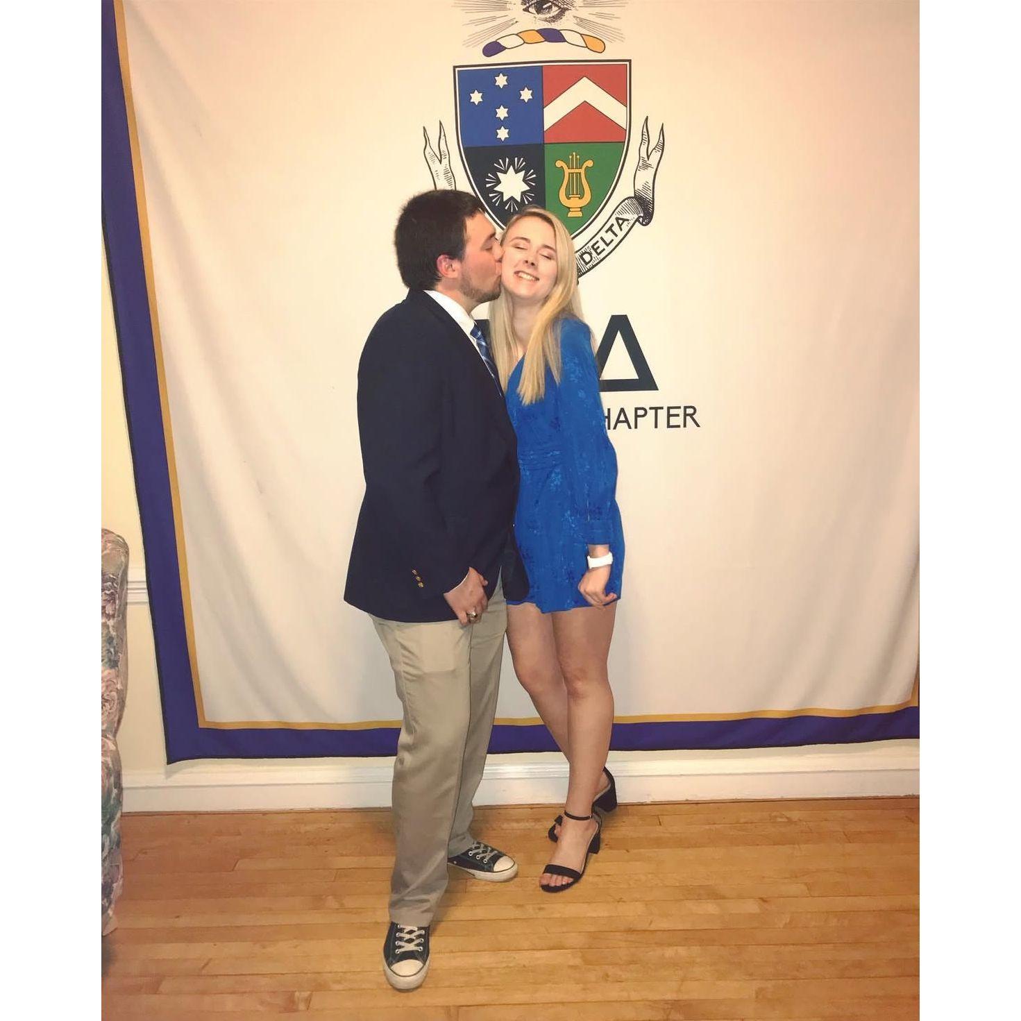 Delt Formal