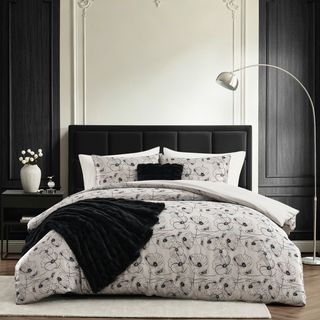 Poly Charmouse Peony 5-Piece Bed in a Bag Comforter Set