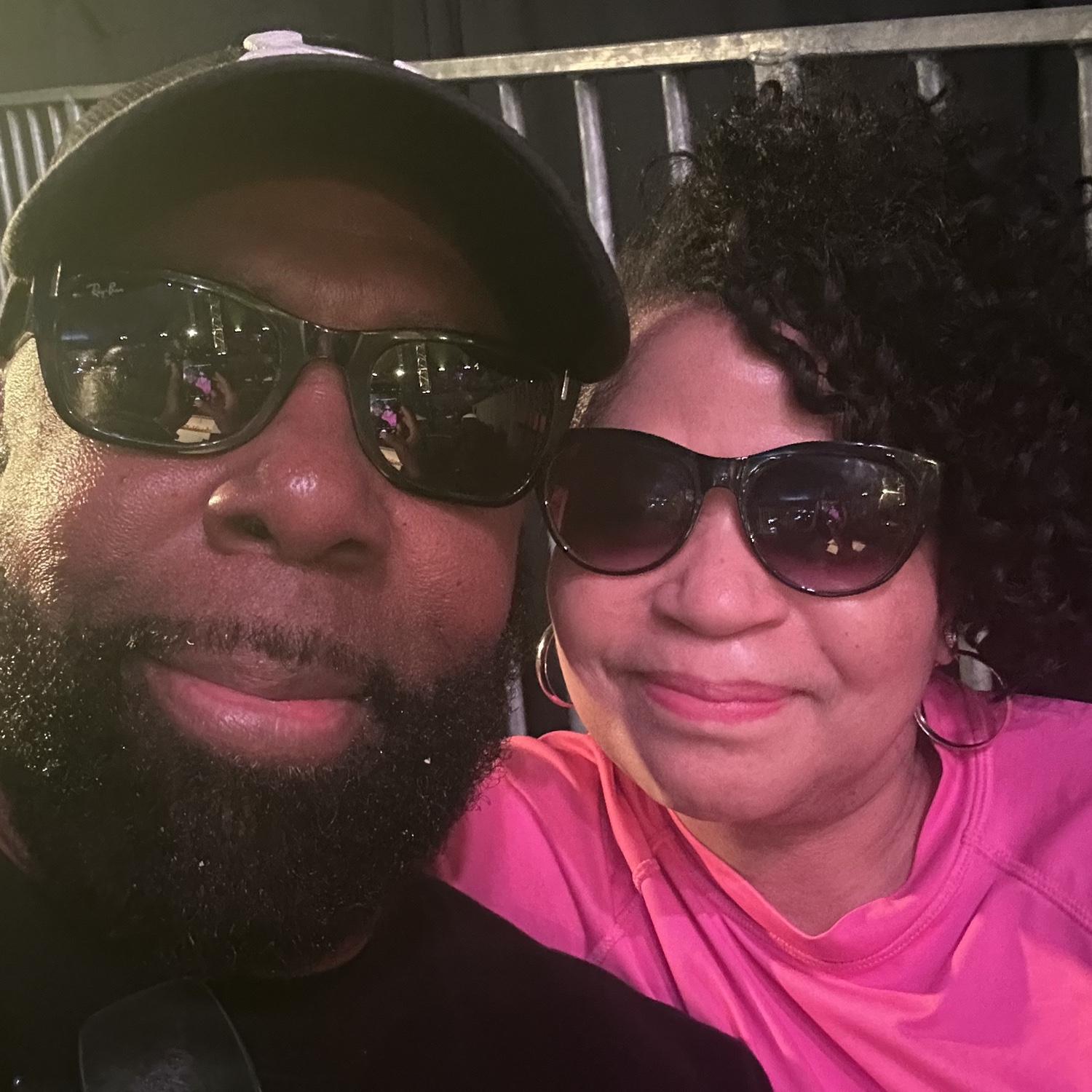 Cheers to the lovely couple!!!