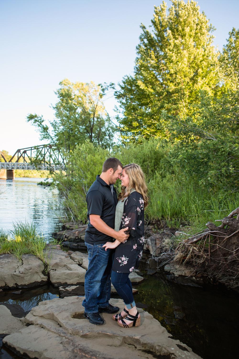 The Wedding Website of Kyra Klumpyan and Aaron Gardner