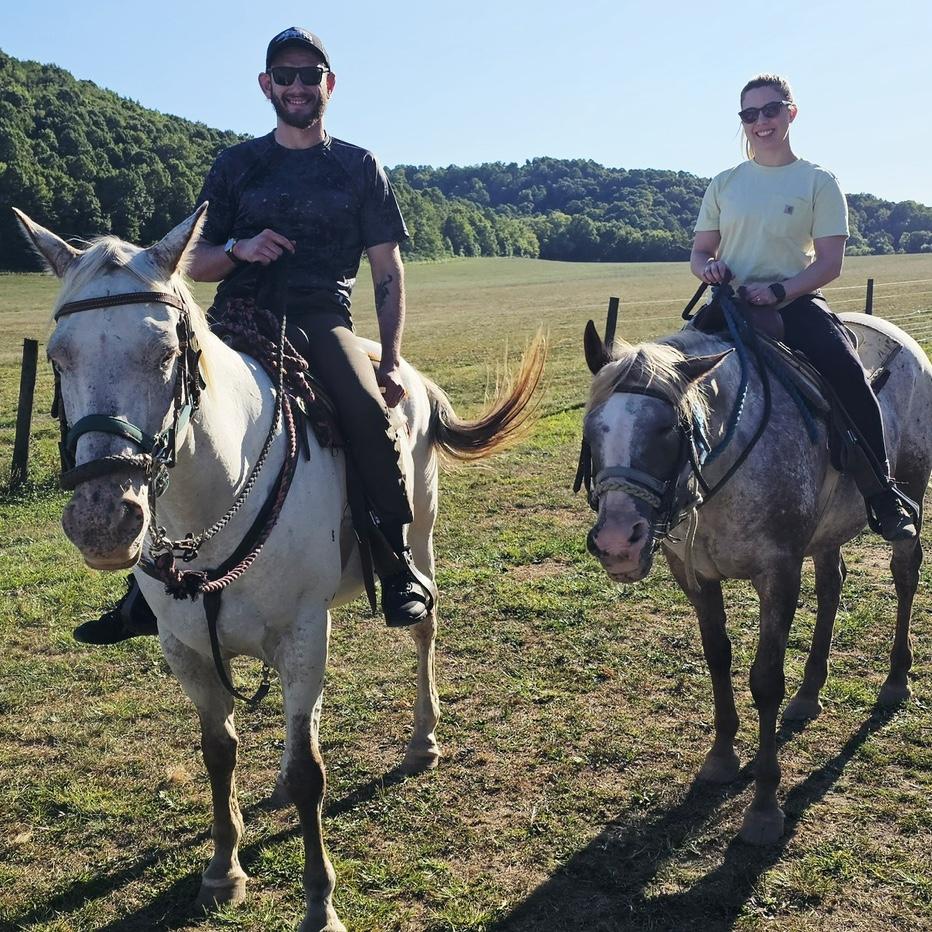 Hocking Hills horse back riding