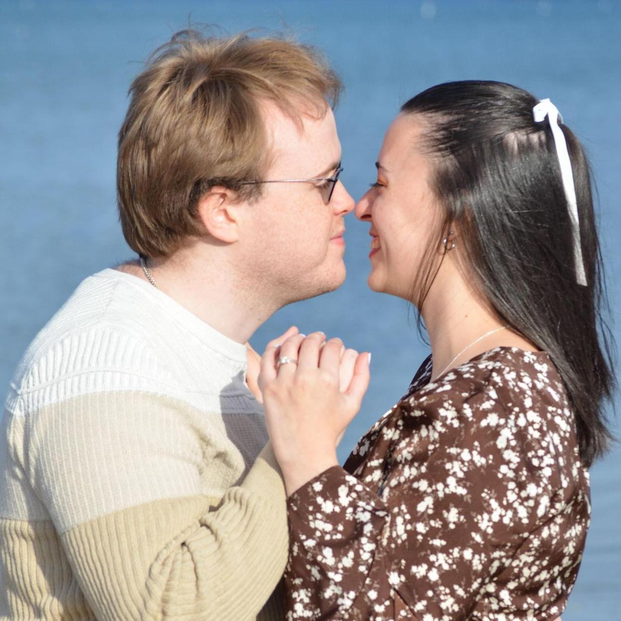 Thank you to Dee for these wonderful engagement photos! Go check out more of her work at @betweenthemomentsphotography on socials or https://betweenthemomentsphotography.pixieset.com
