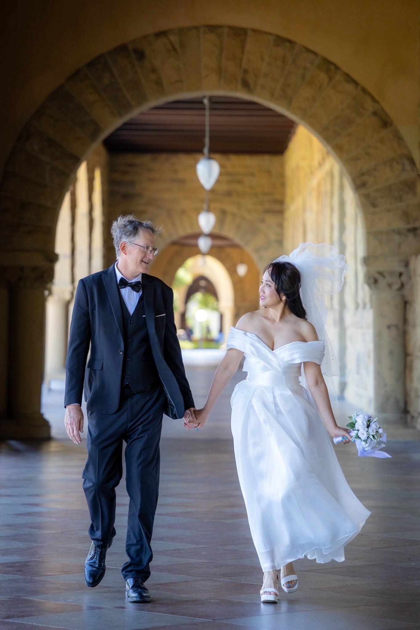 The Wedding Website of Barry Witt and Penkawee Kaewkamrai
