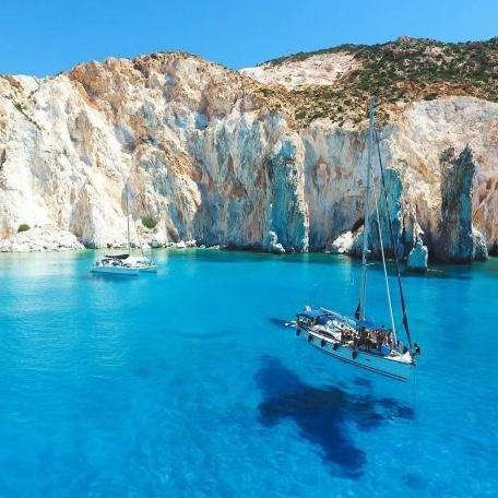 Sunset cruise in Milos