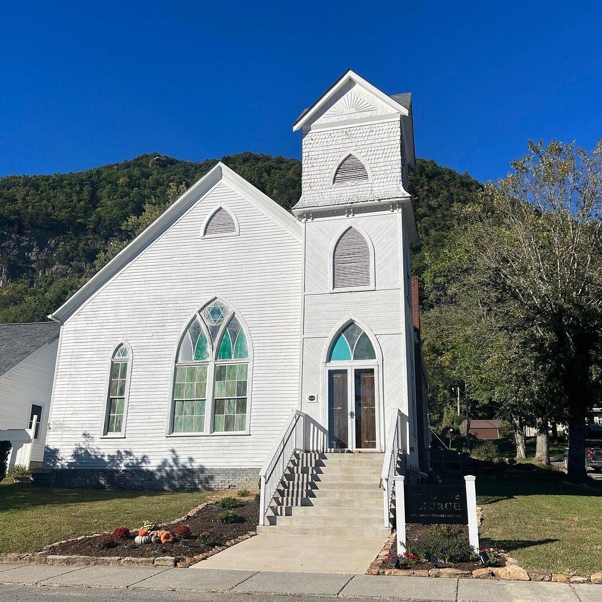The Wedding Website of Brandon Leach and Lexi Deitch