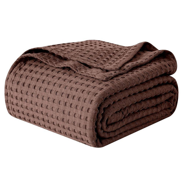 Elegant Comfort Premium 100% Cotton Waffle Blanket - Lightweight Breathable Waffle Weave Bed Blanket - Soft and Warm All Season Blanket for Couch, Sofa and Bed, King Size 90x108 Inches, Brown