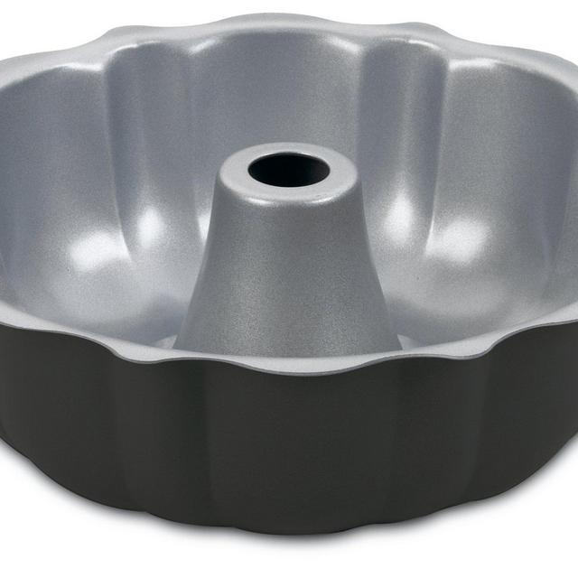 Cuisinart AMB-95FCP Chef's Classic Nonstick Bakeware 9-1/2-Inch Fluted Cake Pan