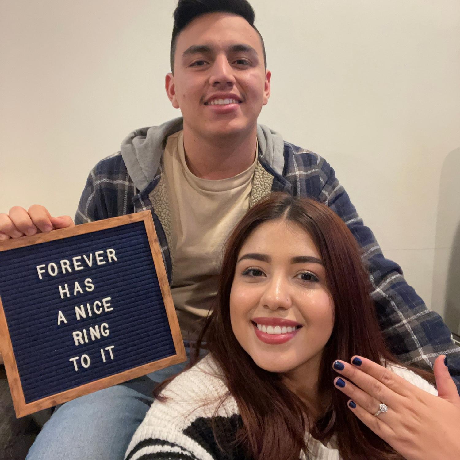We’re engaged !!!! 01/2023
