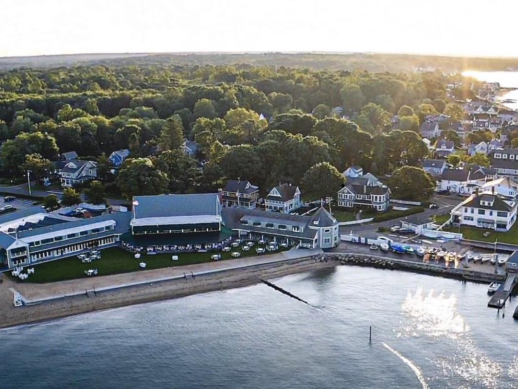 The Wedding Website of Victoria Chamberlin and Spencer Gunn