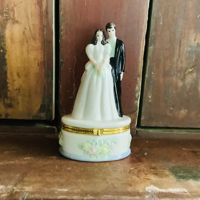 Hand Painted Porcelain Bride and Groom Limoge Like Jewelry Box
