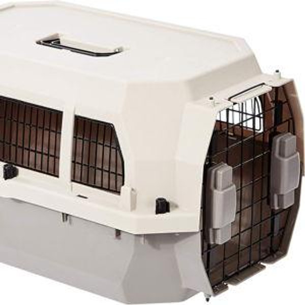 Amazon Basics Hard-Sided Dog and Cat Kennel, Single-Door Travel Pet Carrier with Metal Wire Ventilation, 23.6" L x 15.7" W x 13" H, Beige