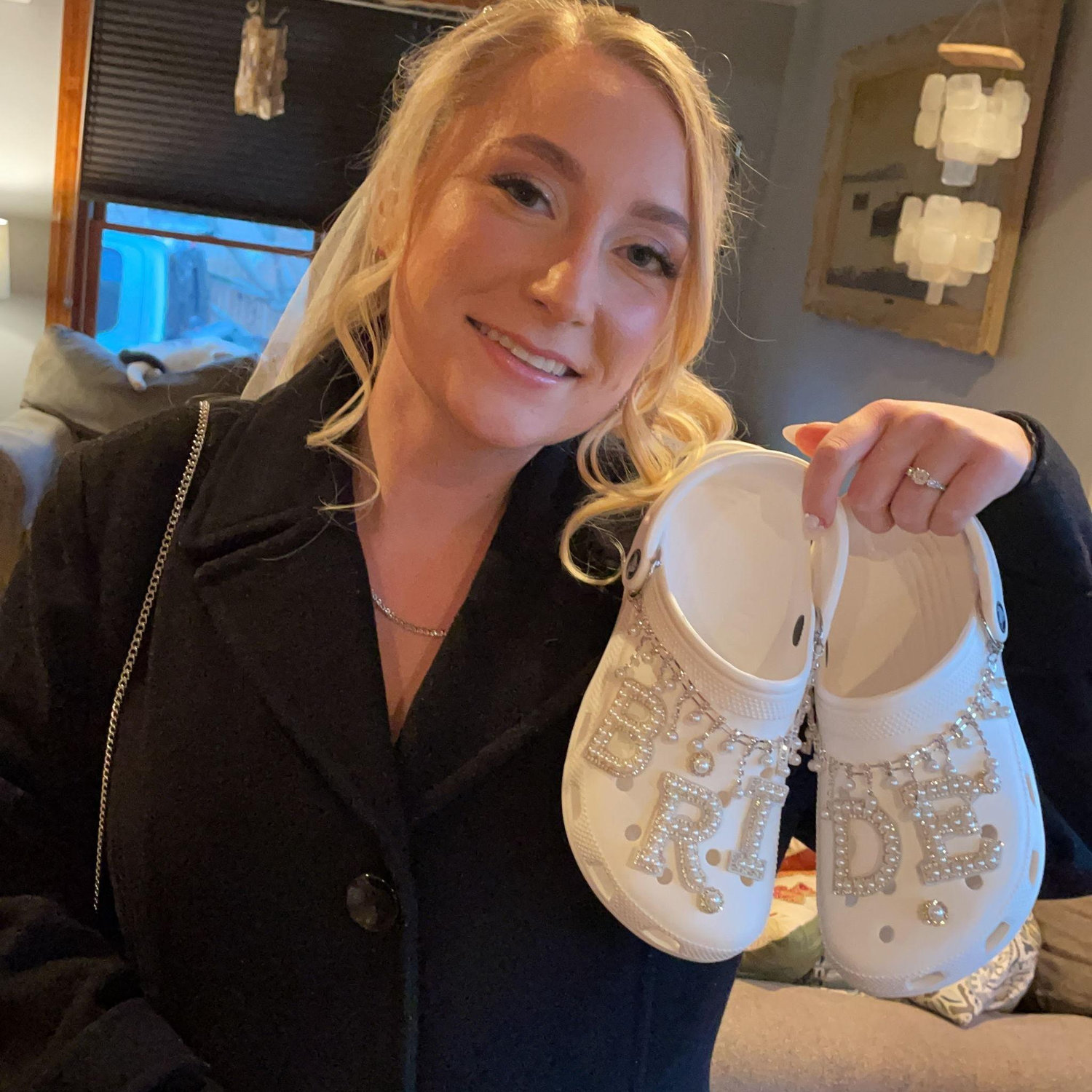 Noelle & the beautiful Crocs Morgan (Sister & MOH) made for her! ❤️