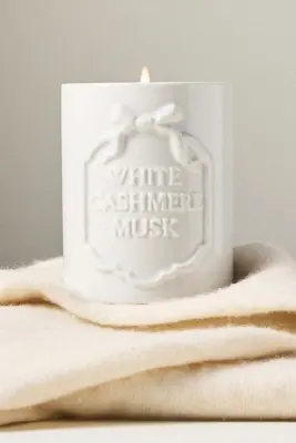 Gingham Bow Fresh White Cashmere & Musk Ceramic Boxed Candle