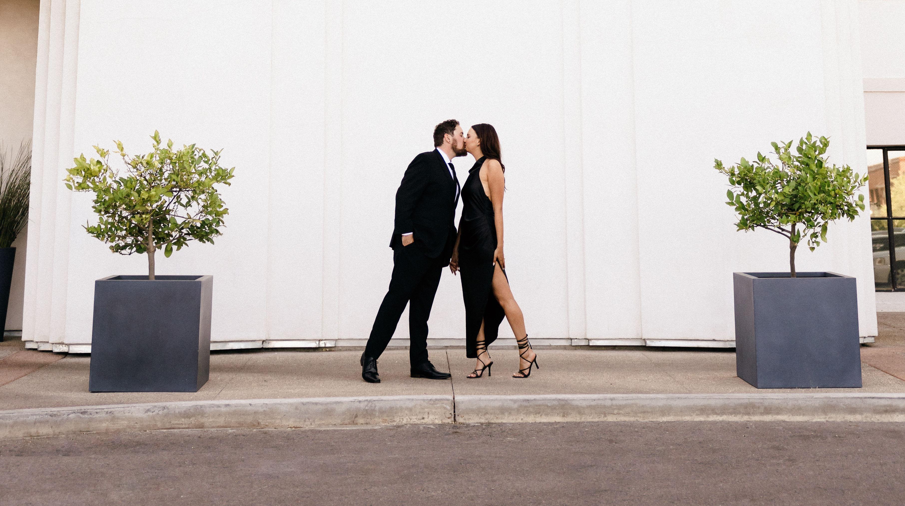 The Wedding Website of Alexis Wigh and Noah VanderBes