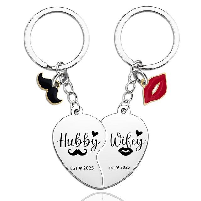 UIWIHHP Wedding Gifts for Couples 2025 Hubby and Wifey Gifts Mr and Mrs Gift Bridal Shower Gift for Bride and Groom Key chain
