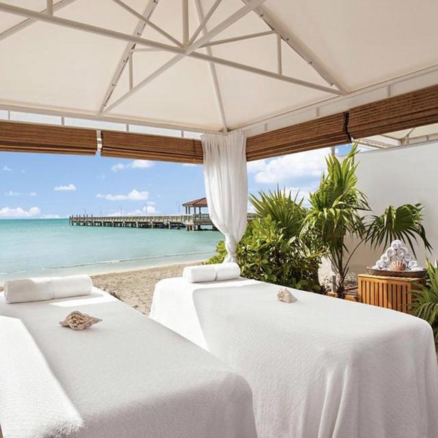 Couples massage
