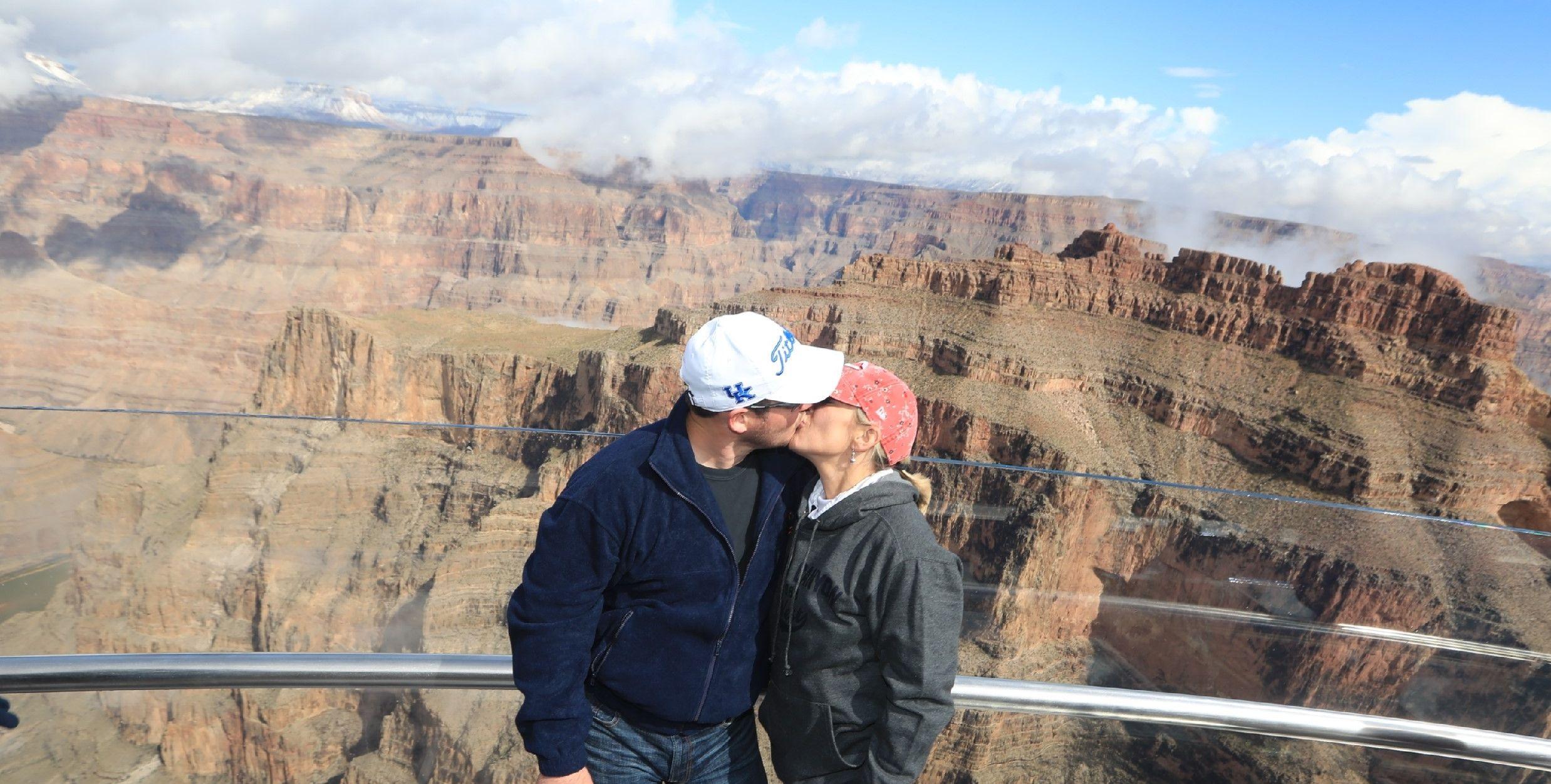 The Wedding Website of Kristin Vinson and Joshua Glancy