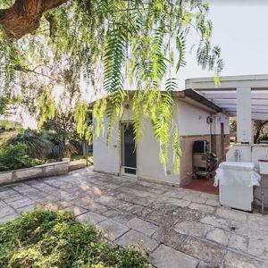 Tiny Little Countryside House / La nostra casetta di campagna
