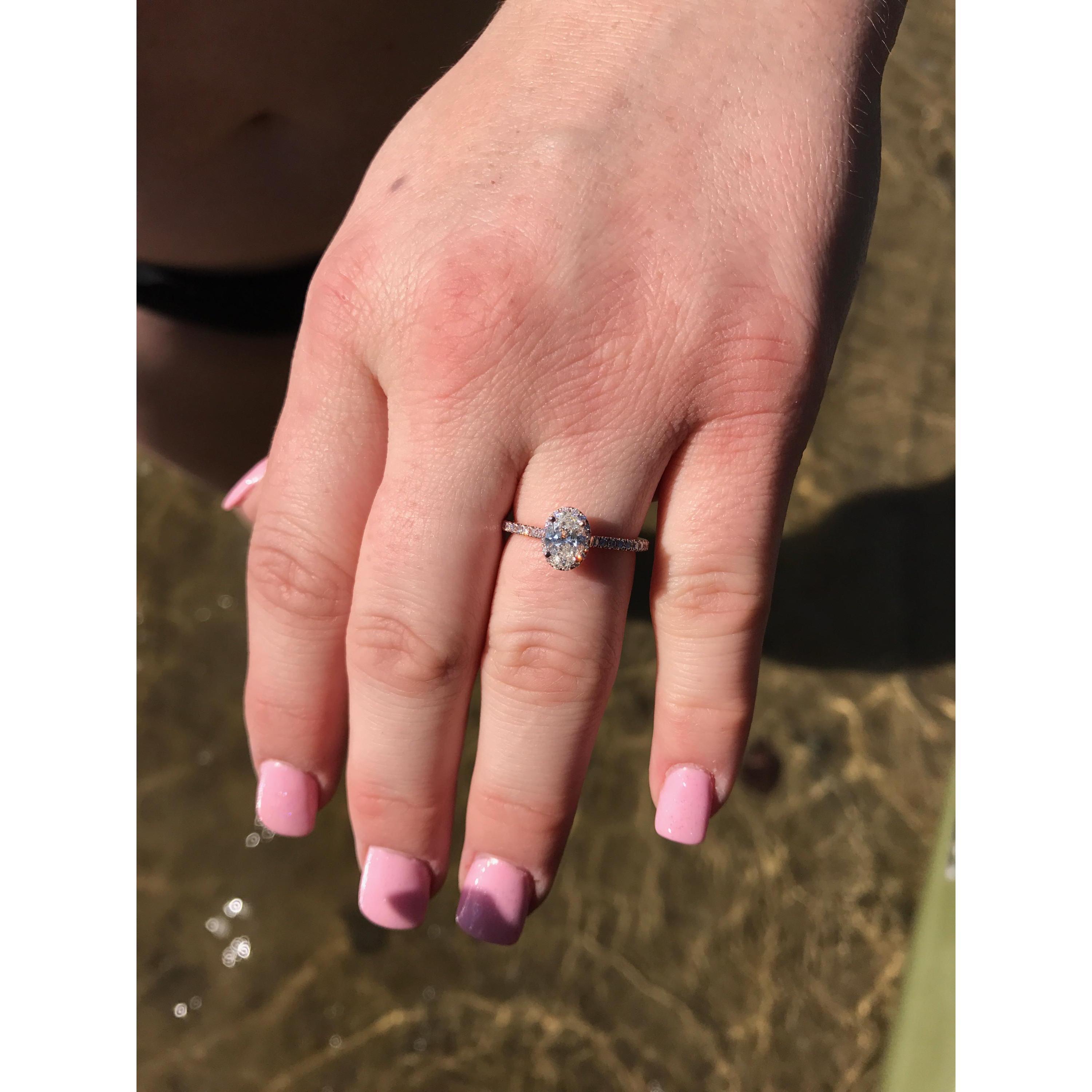 We're engaged!!!