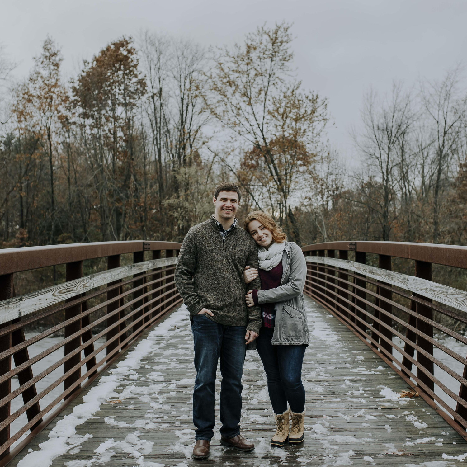 Engagement Photoshoot - Rogers-Lakewood Park in Valparaiso, IN