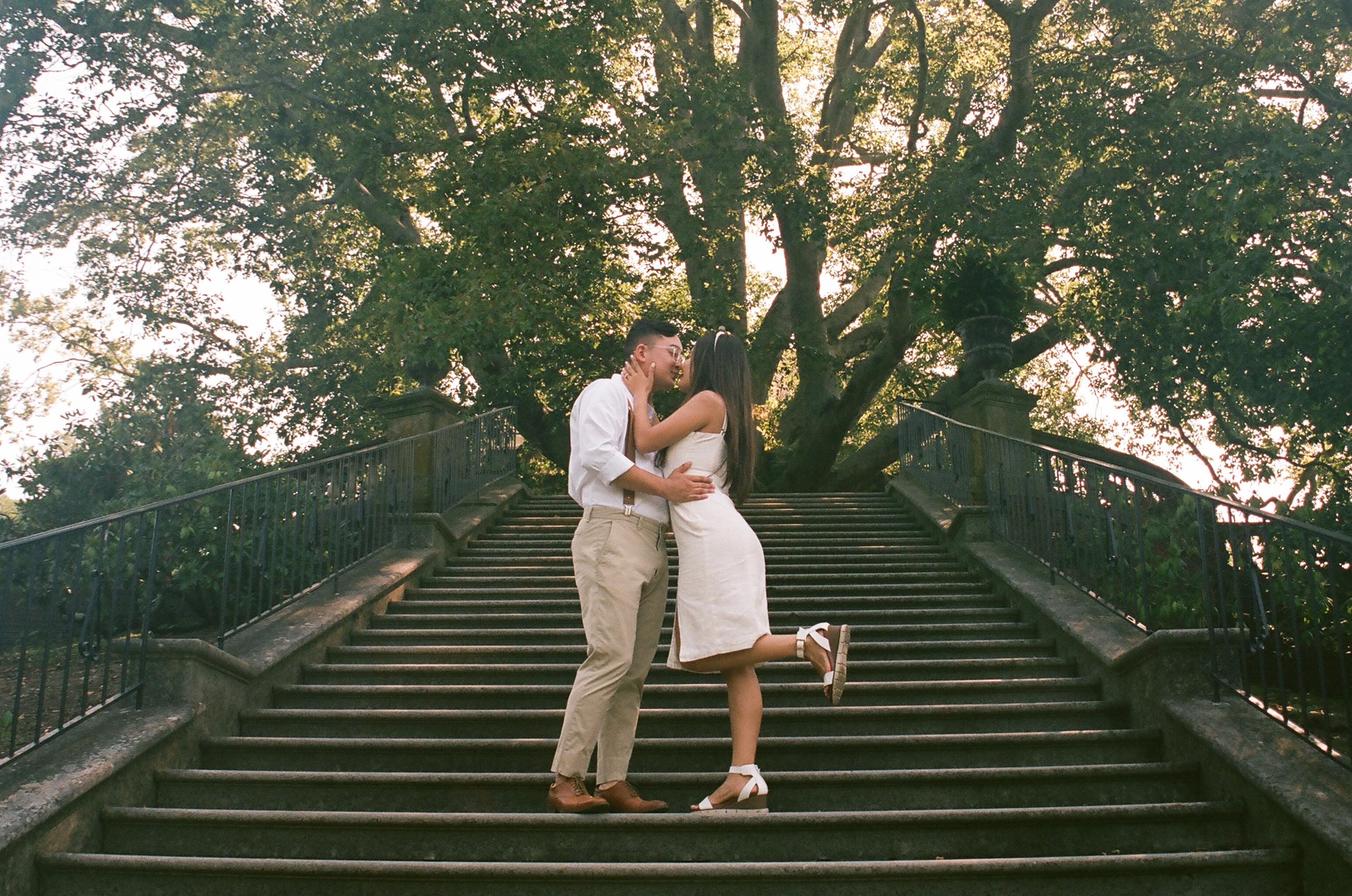 The Wedding Website of Nareerat Diewrattanakul and Noah Nekrutman