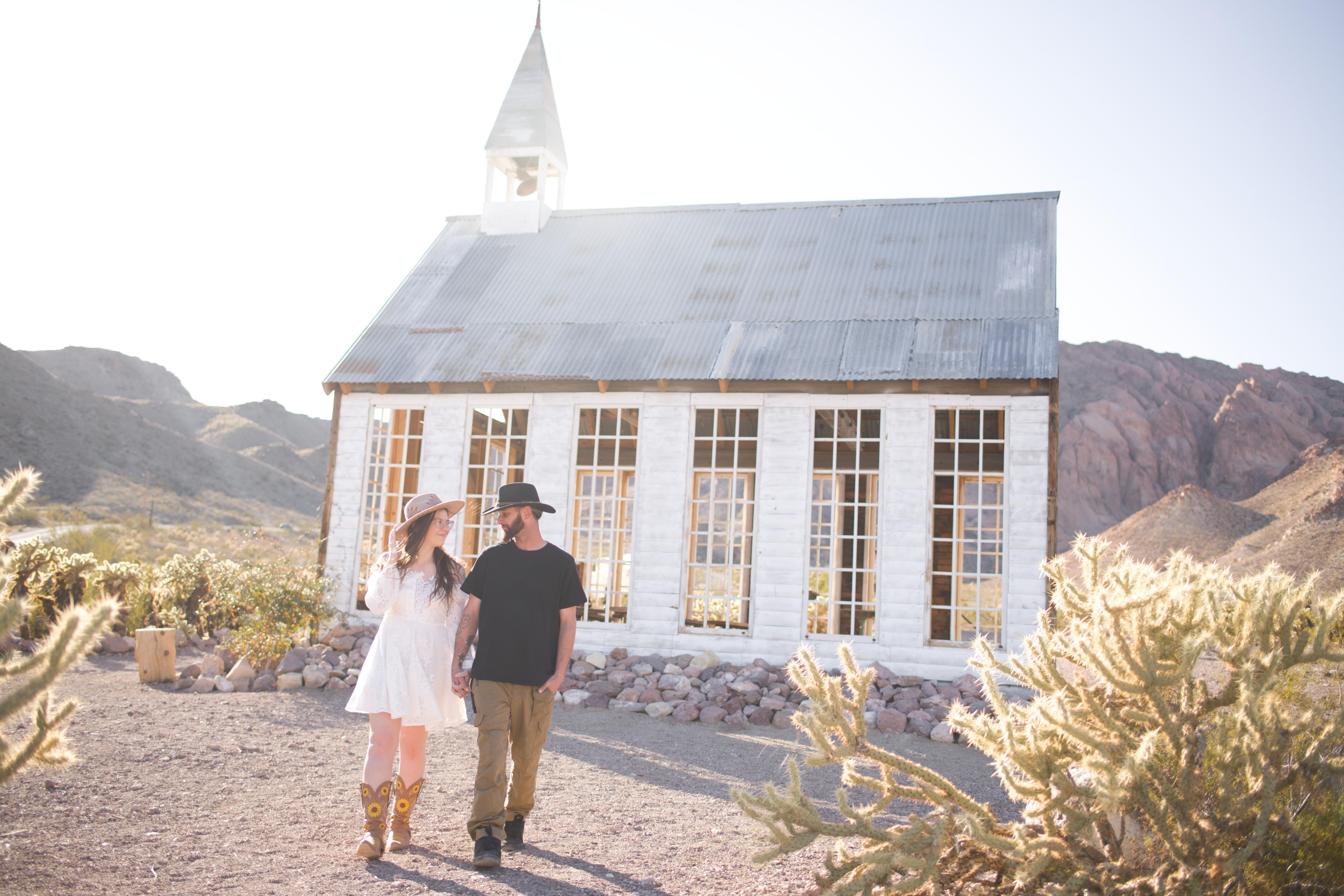 The Wedding Website of Megan Wellard and Thomas Knighton