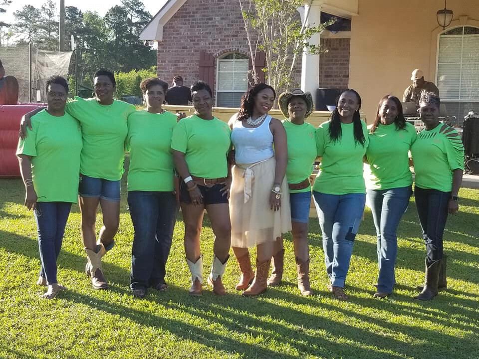 My support system! My mom and aunts! 😍😍😍😍
