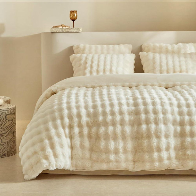 Tokokimo Beige Fluffy Duvet Cover King Size, Faux Rabbit Fur Comforter Cover King Set 3 Pieces (1 Shaggy Duvet Cover+2 Pillowcases) Fuzzy Beige Bedding Set (Beige, King)