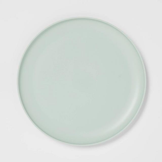 10.5 Plastic Dinner Plate Black - Room Essentials™