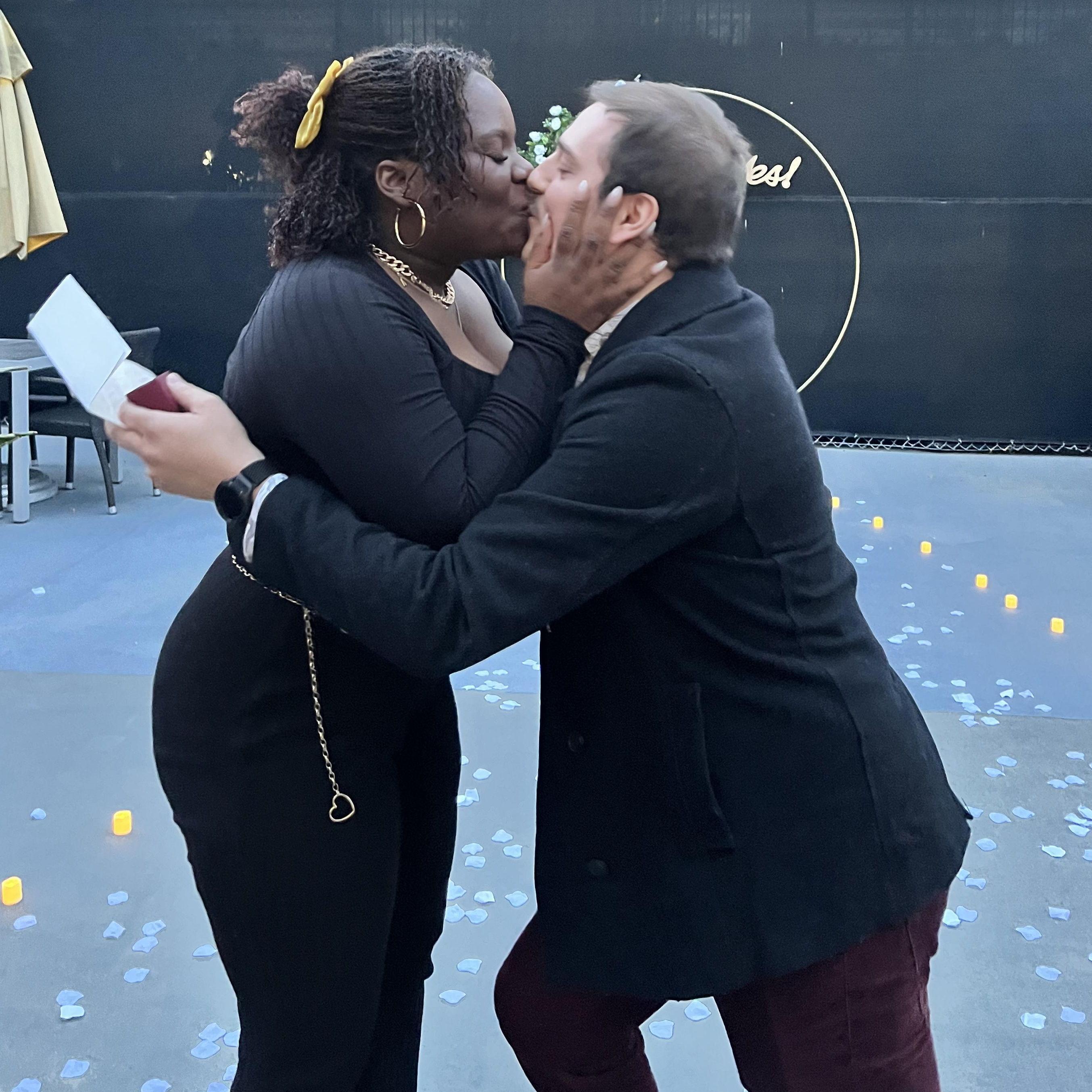 *smooch*