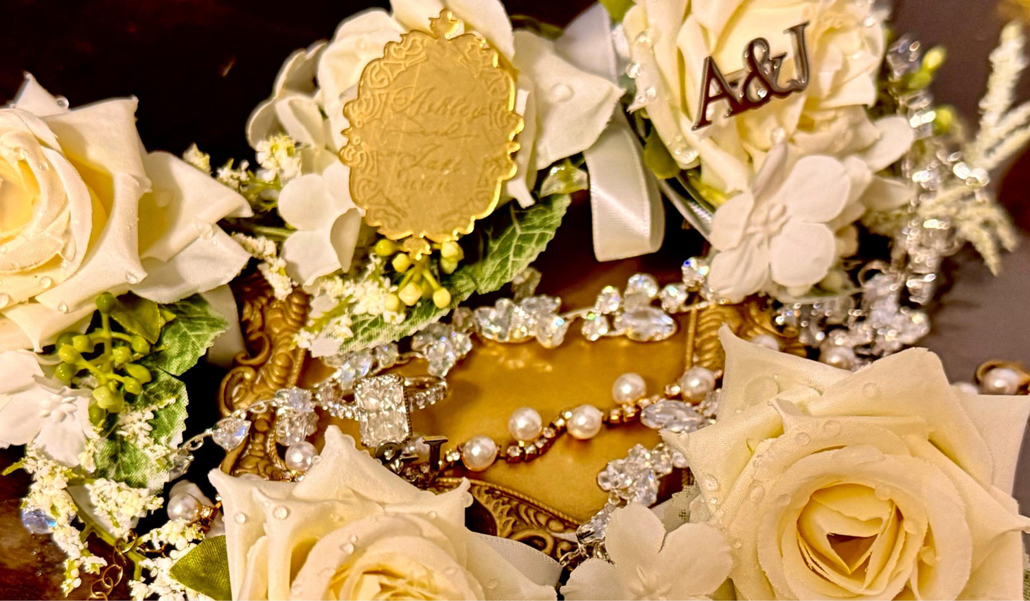 The Wedding Website of Ashley Lopez and Javi Yunez