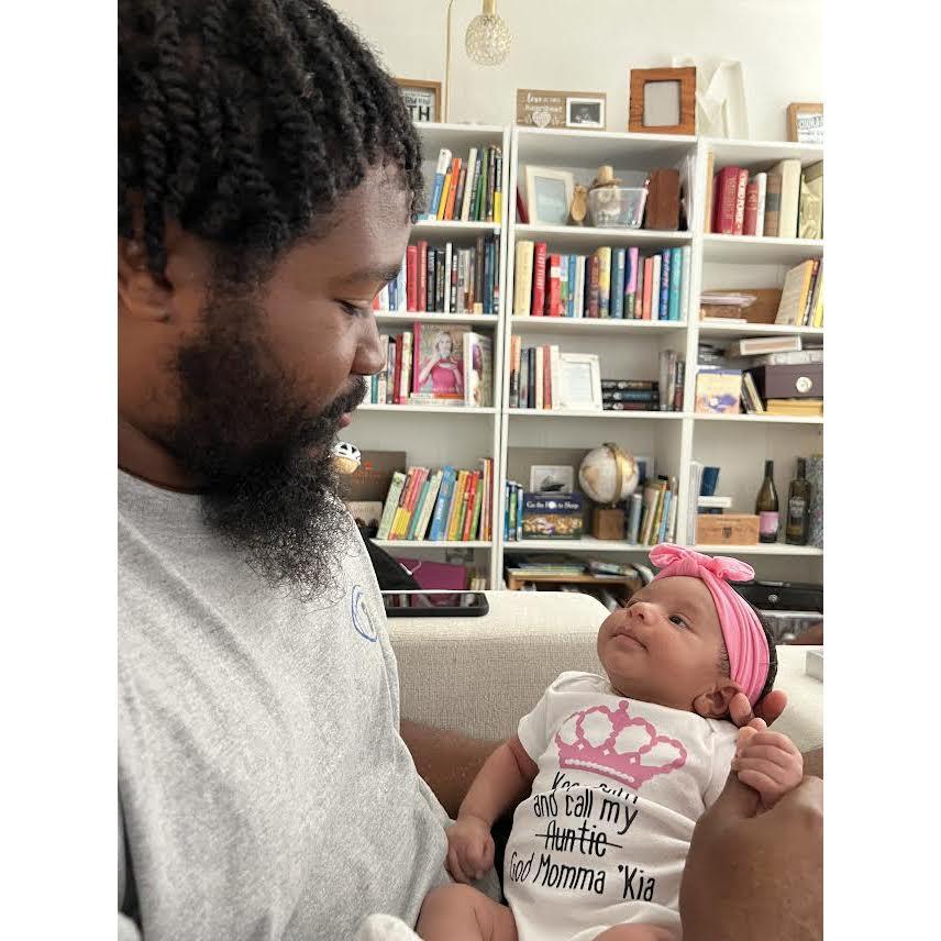Willie meets baby Pateyn for the first time!