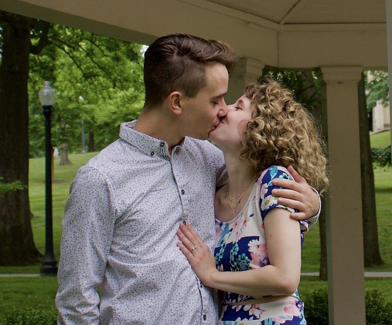 The Wedding Website of Lizzi Petrey and Skyler Reisinger