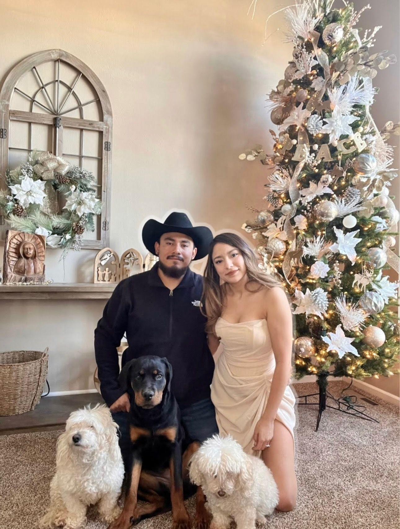 The Wedding Website of Andres Carreon and Sara Garcia