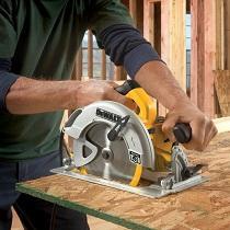 DEWALT DWE575SB 7-1/4-Inch Lightweight Circular Saw with Electric Brake