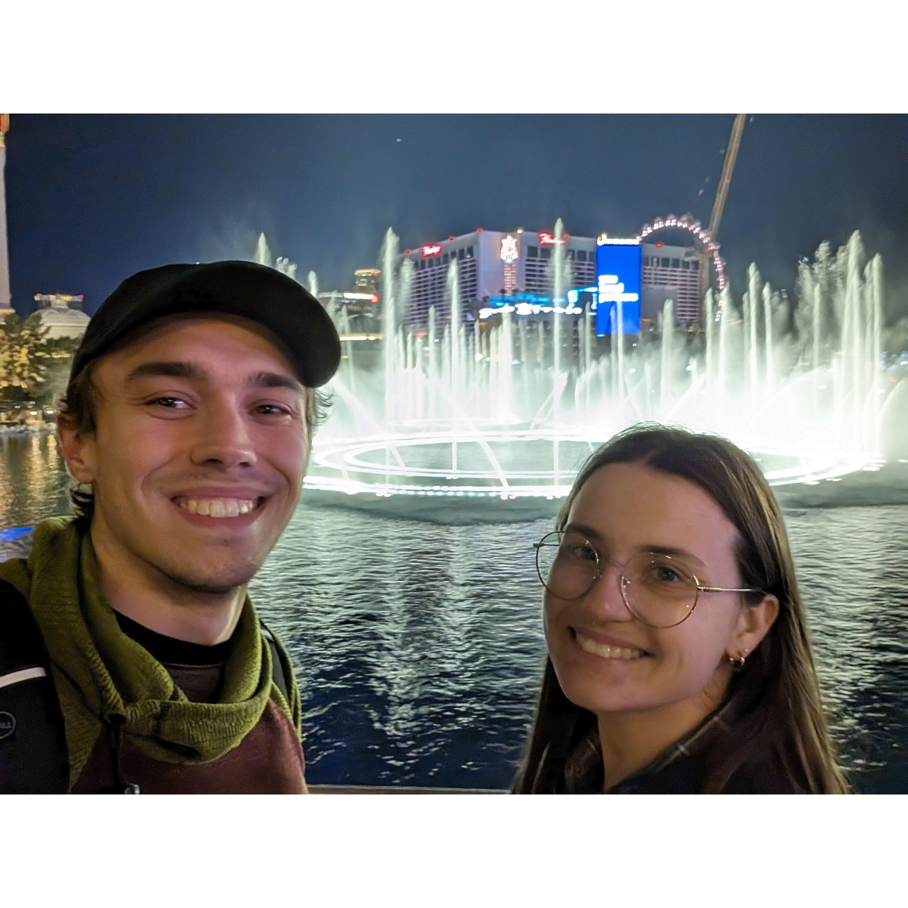 seeing the Bellagio Fountain display in Las Vegas on a layover