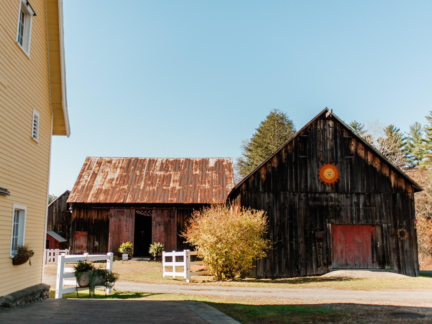 The Wedding Website of Aisha DiGregorio and Sean Thompson
